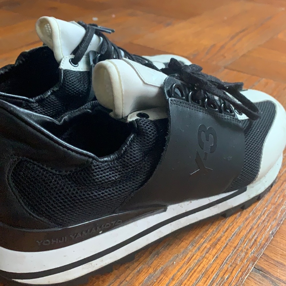 Y-3 sneakers .little dirty but in good condition.